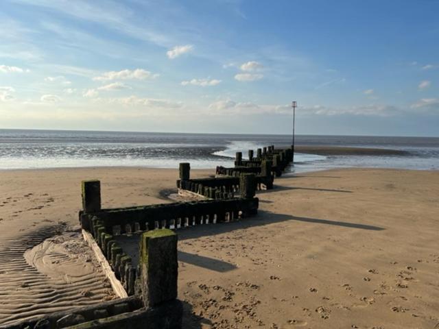 Gone To The Beach Flat 1 Hunstanton Exteriör bild